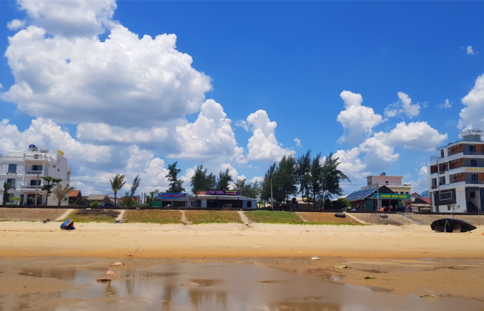 Khach San Bien Thien Cam